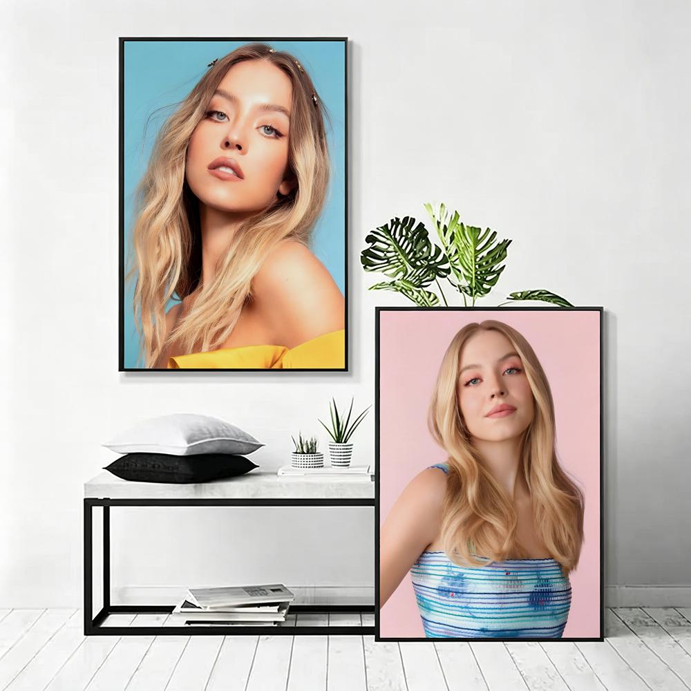 Actress S-Sydney S-Sweeney Pos - Home Bar Sydney review and price